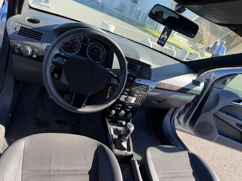 Opel Astra, снимка 9 - Автомобили и джипове - 52235254