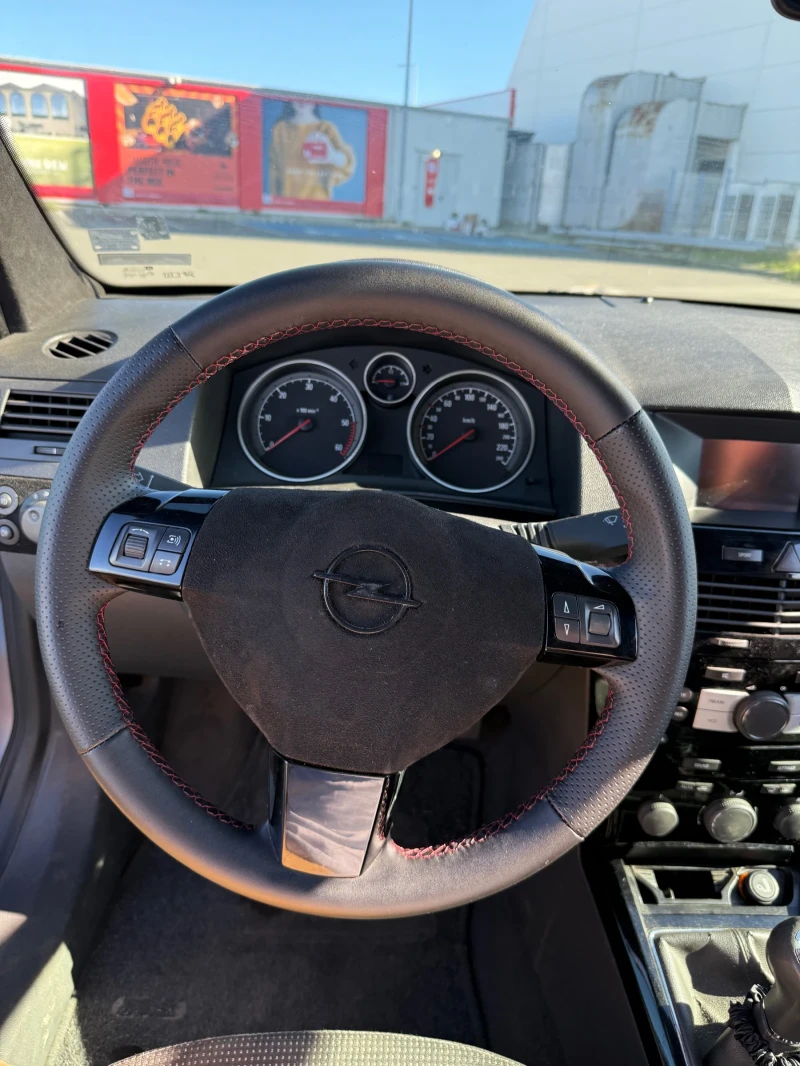 Opel Astra, снимка 10 - Автомобили и джипове - 52235254