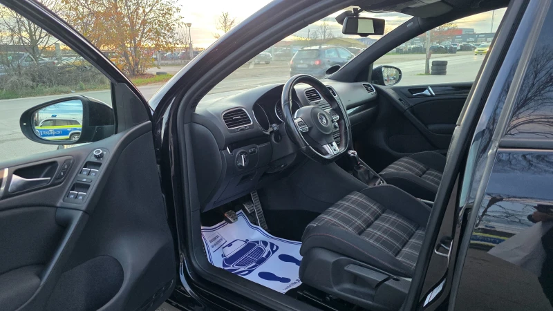 VW Golf GTI/НА КОЛЕДНА ЦЕНА, снимка 10 - Автомобили и джипове - 52960045