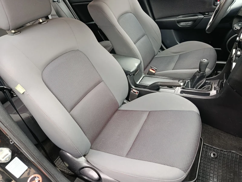 Mazda 3 1.6 дизел 90 к.с., снимка 11 - Автомобили и джипове - 53386427