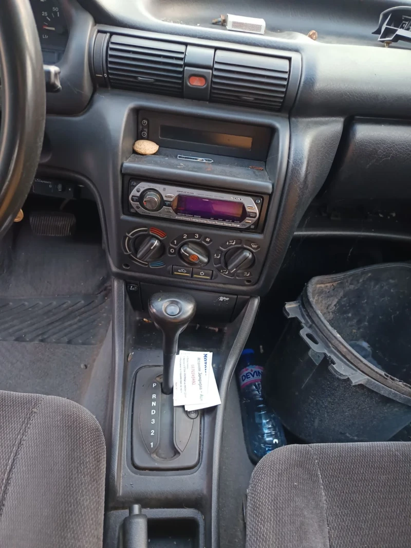 Opel Astra 1.6 benzin 16V, снимка 3 - Автомобили и джипове - 53589552