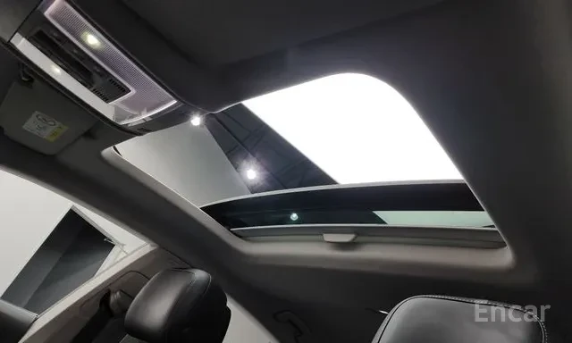 VW Arteon 4MOTION / 360 / HUD / DISTRONIC / ОБДУХ / ЛИЗИНГ, снимка 16 - Автомобили и джипове - 55692995
