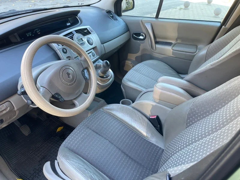 Renault Scenic, снимка 7 - Автомобили и джипове - 55912597