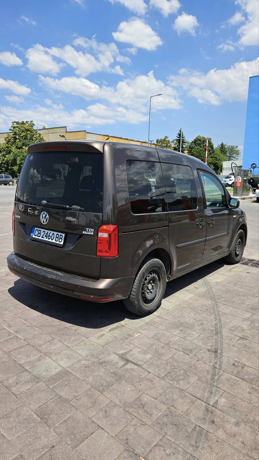 VW Caddy 2.0 TDI 6+ 1 - изображение 2