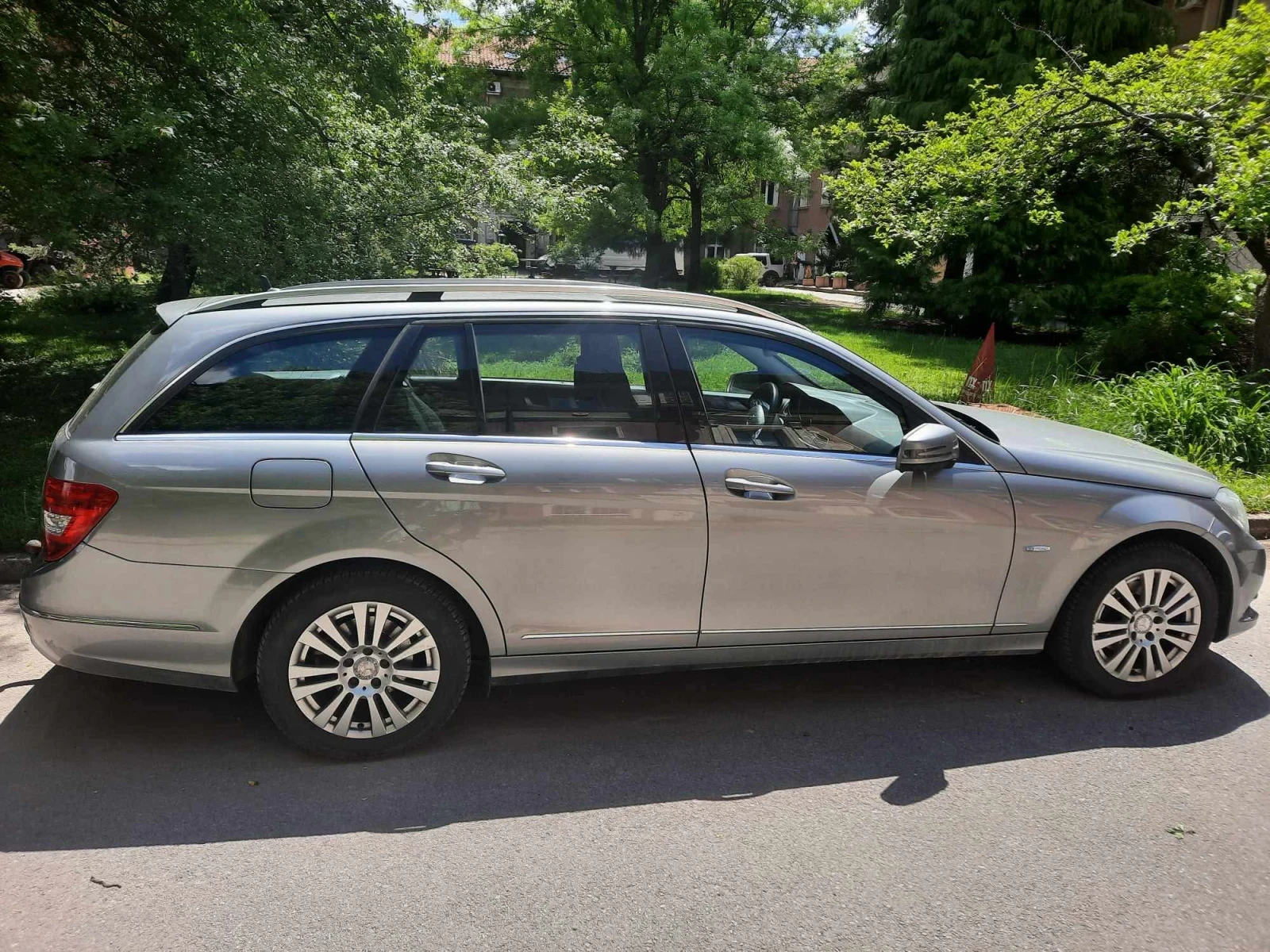 Mercedes-Benz C 180  - изображение 4