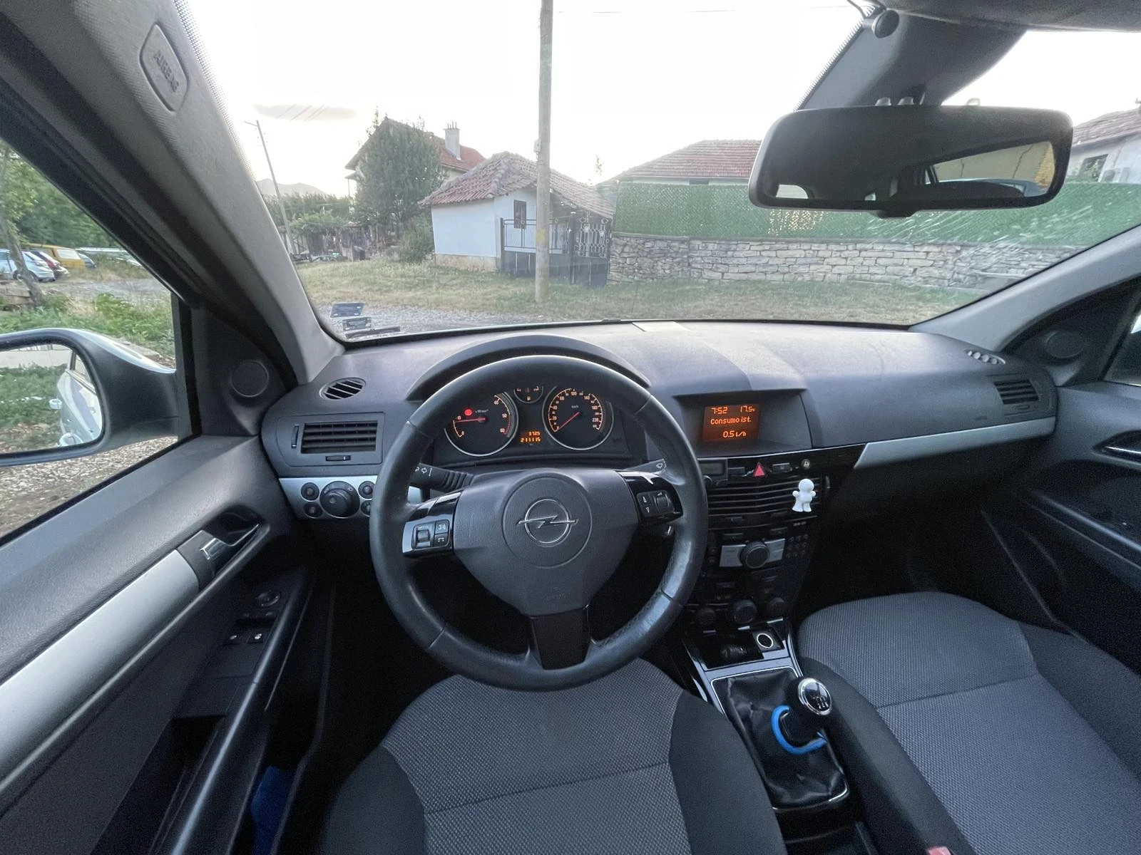 Opel Astra 1.7Cdti EURO5 - изображение 9