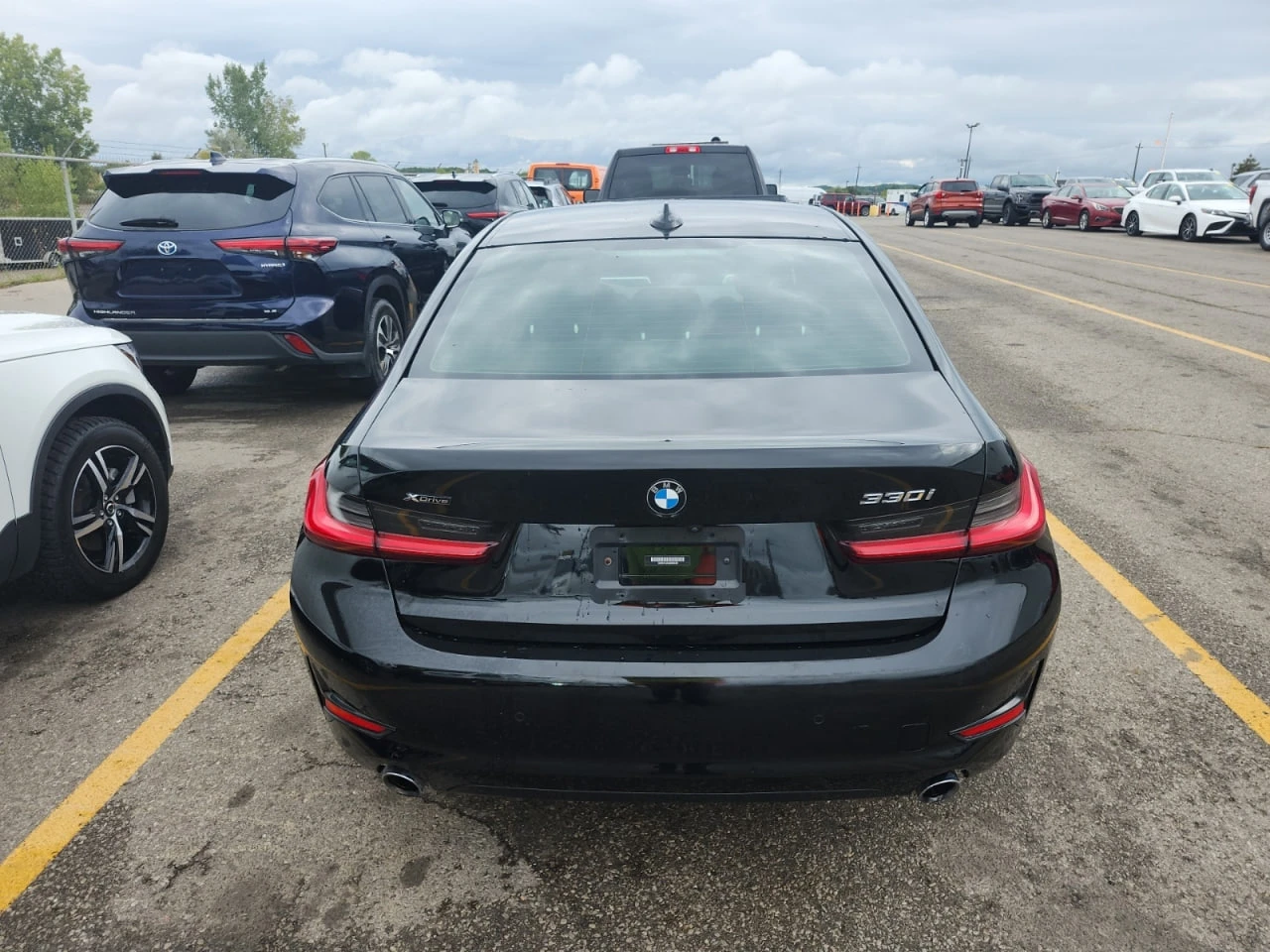 BMW 330 * CARFAX * АВТО КРЕДИТ * ЦЕНА ДО БГ! - изображение 5