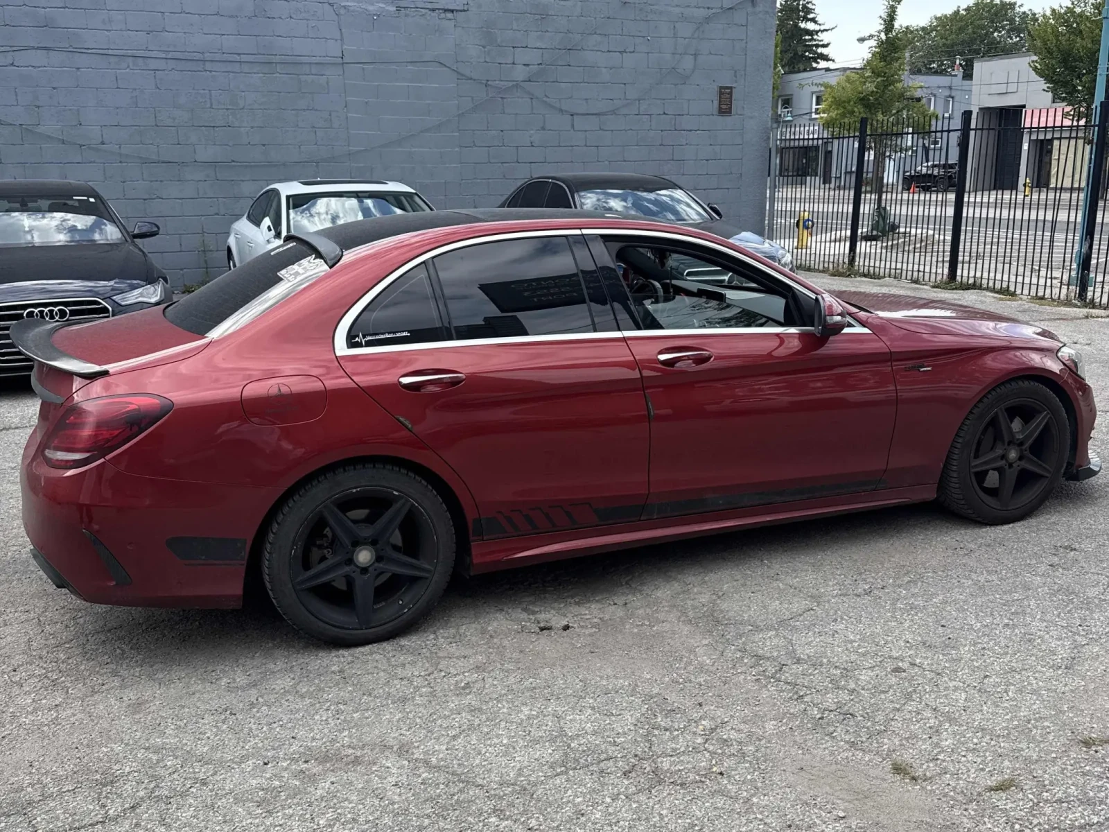 Mercedes-Benz C 300 * CARFAX* АВТОФИНАНСИРАНЕ БЕЗ ПЪРВОНАЧАЛНА ВНОСКА! - изображение 3