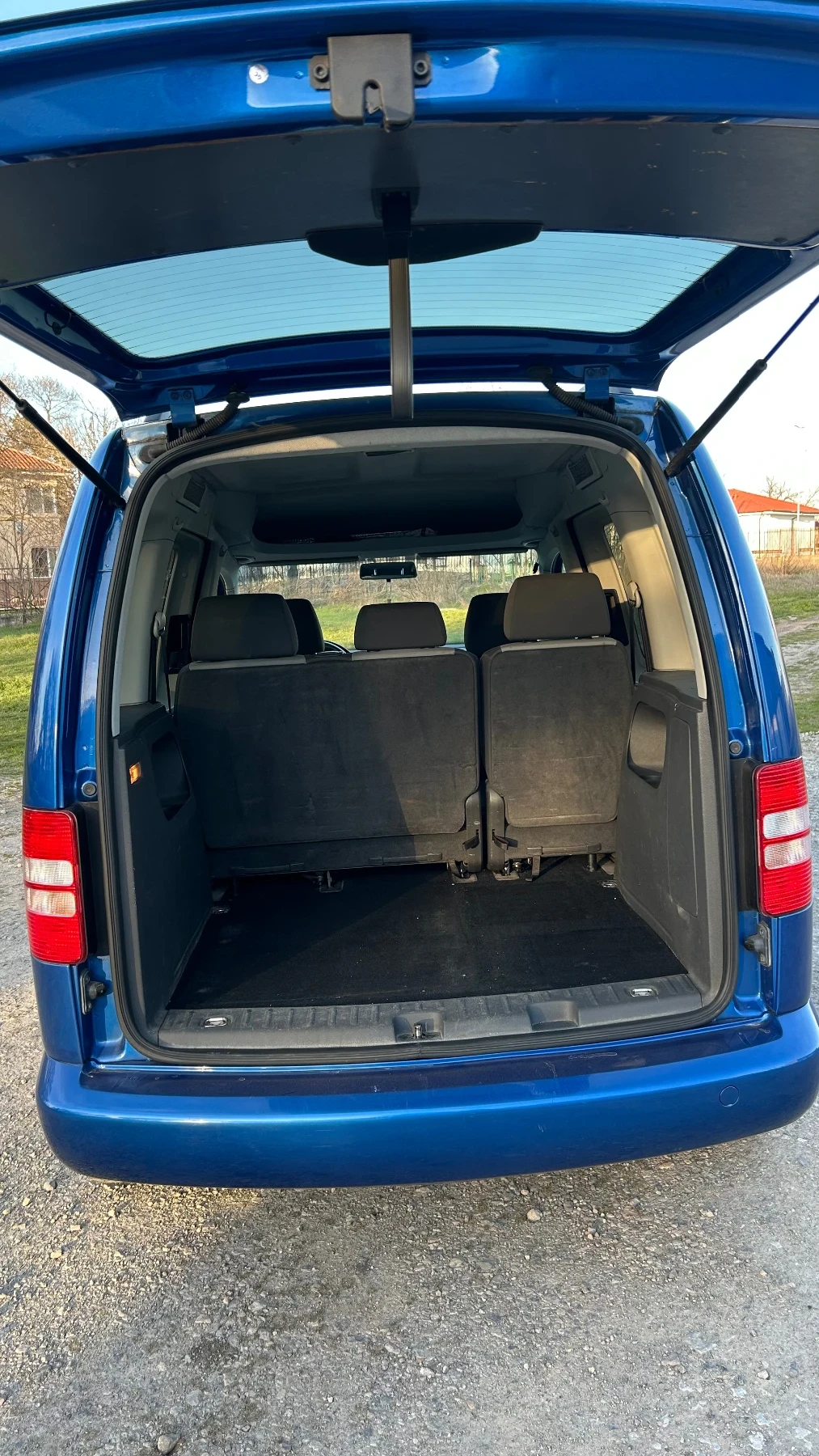 VW Caddy, снимка 5 - Автомобили и джипове - 53856328