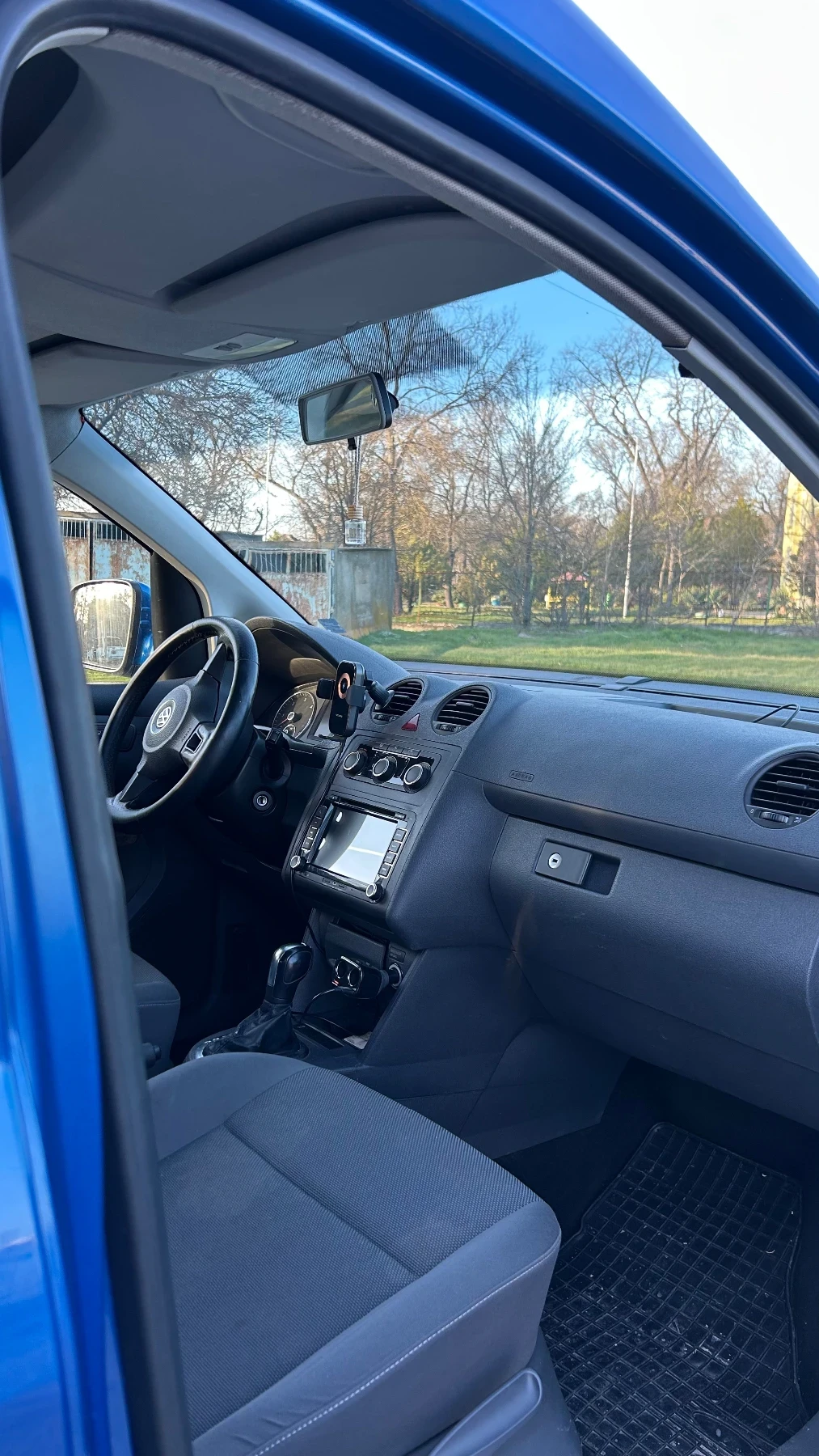 VW Caddy, снимка 7 - Автомобили и джипове - 53856328