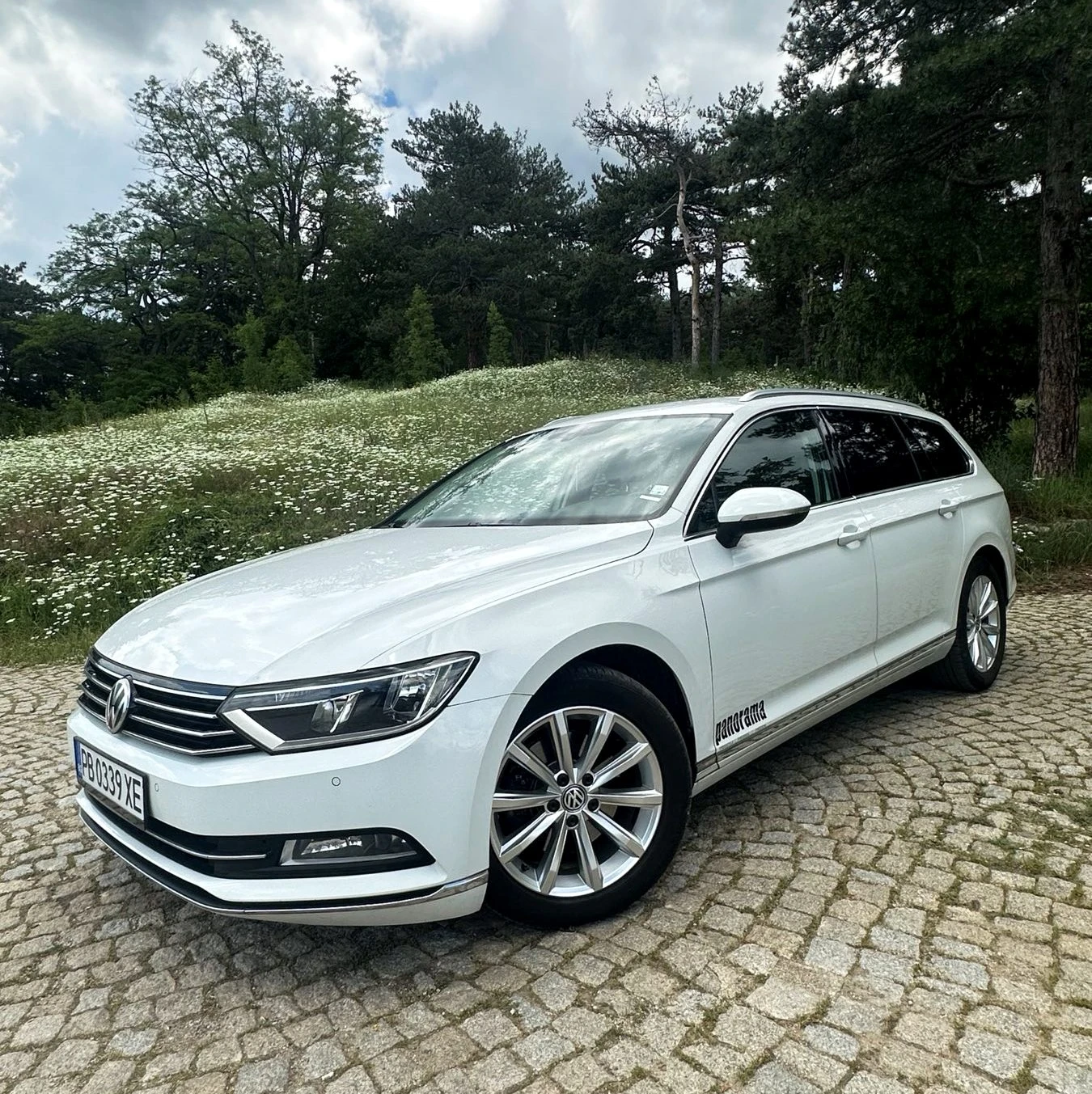 VW Passat 2.0 TDI Highline, снимка 3 - Автомобили и джипове - 54557354