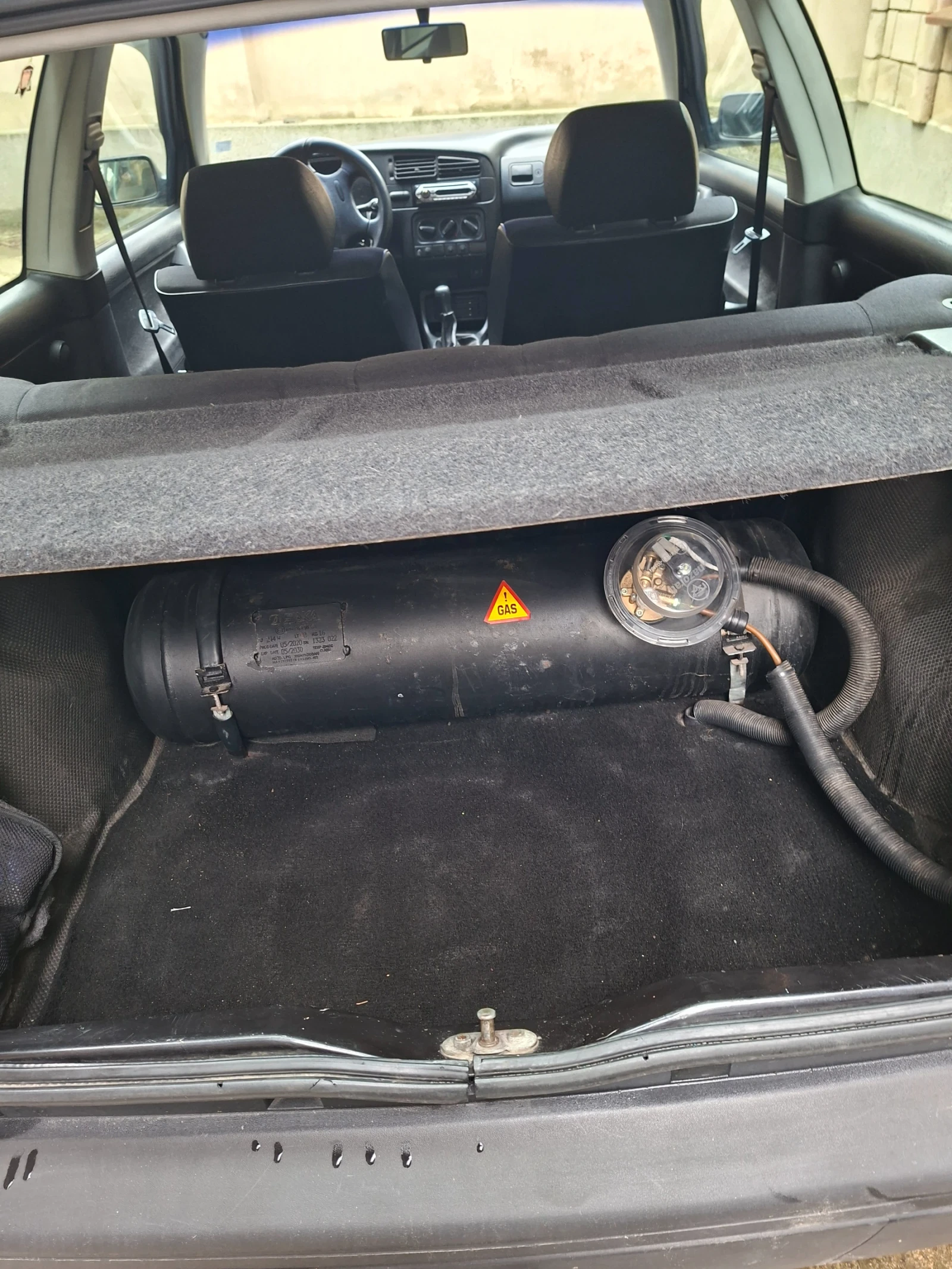 VW Golf, снимка 8 - Автомобили и джипове - 53976781