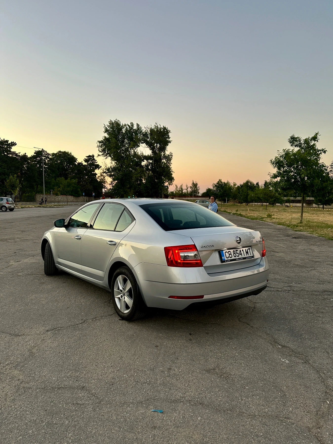 Skoda Octavia Ambition 1.6TDI | Mobile.bg � ����������� 4