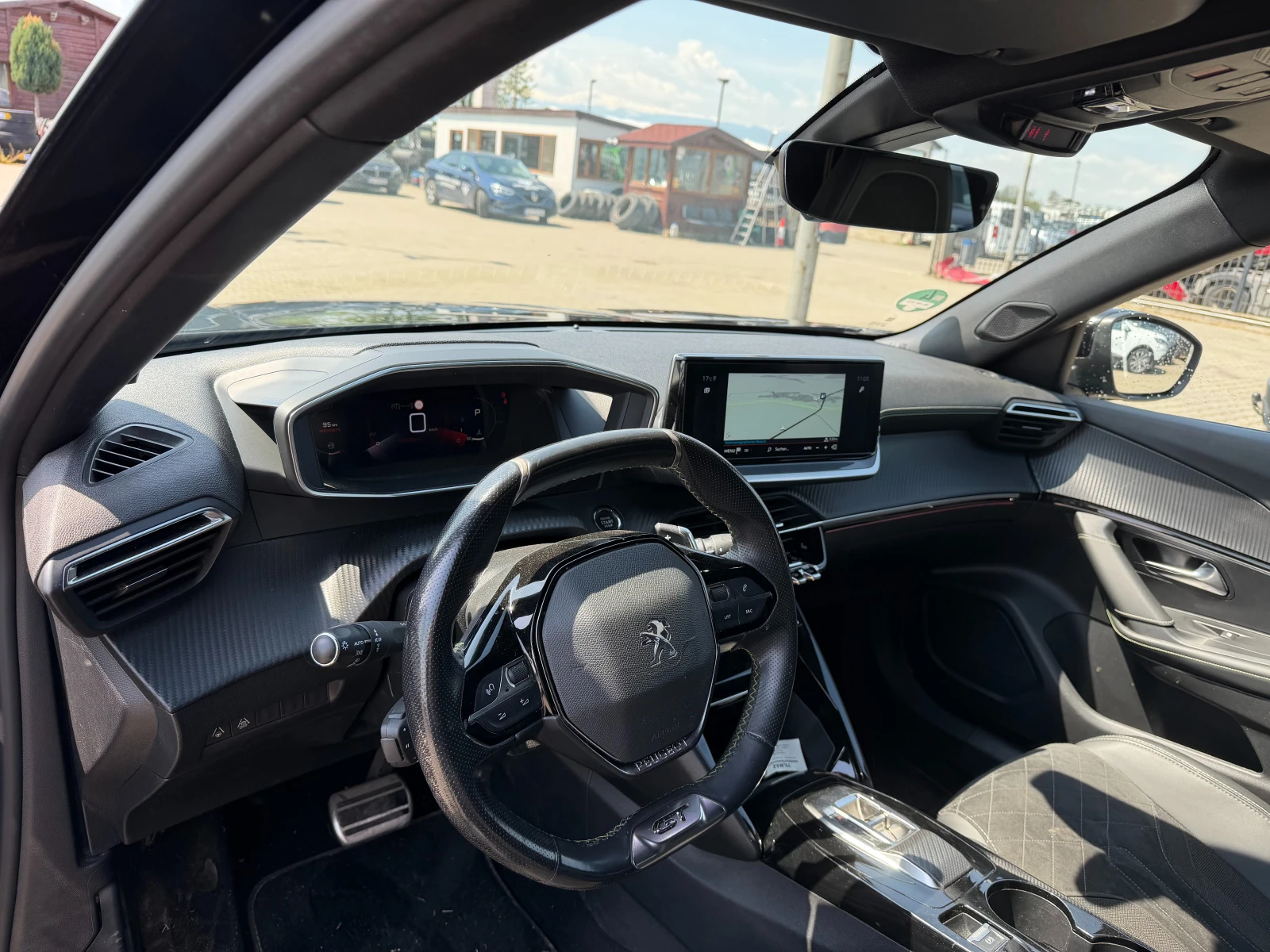 Peugeot 2008 GT 1.5 BlueHDI AVTOMAT/NAVI/KOJA/KAMERA EURO 6, снимка 14 - Автомобили и джипове - 54355236