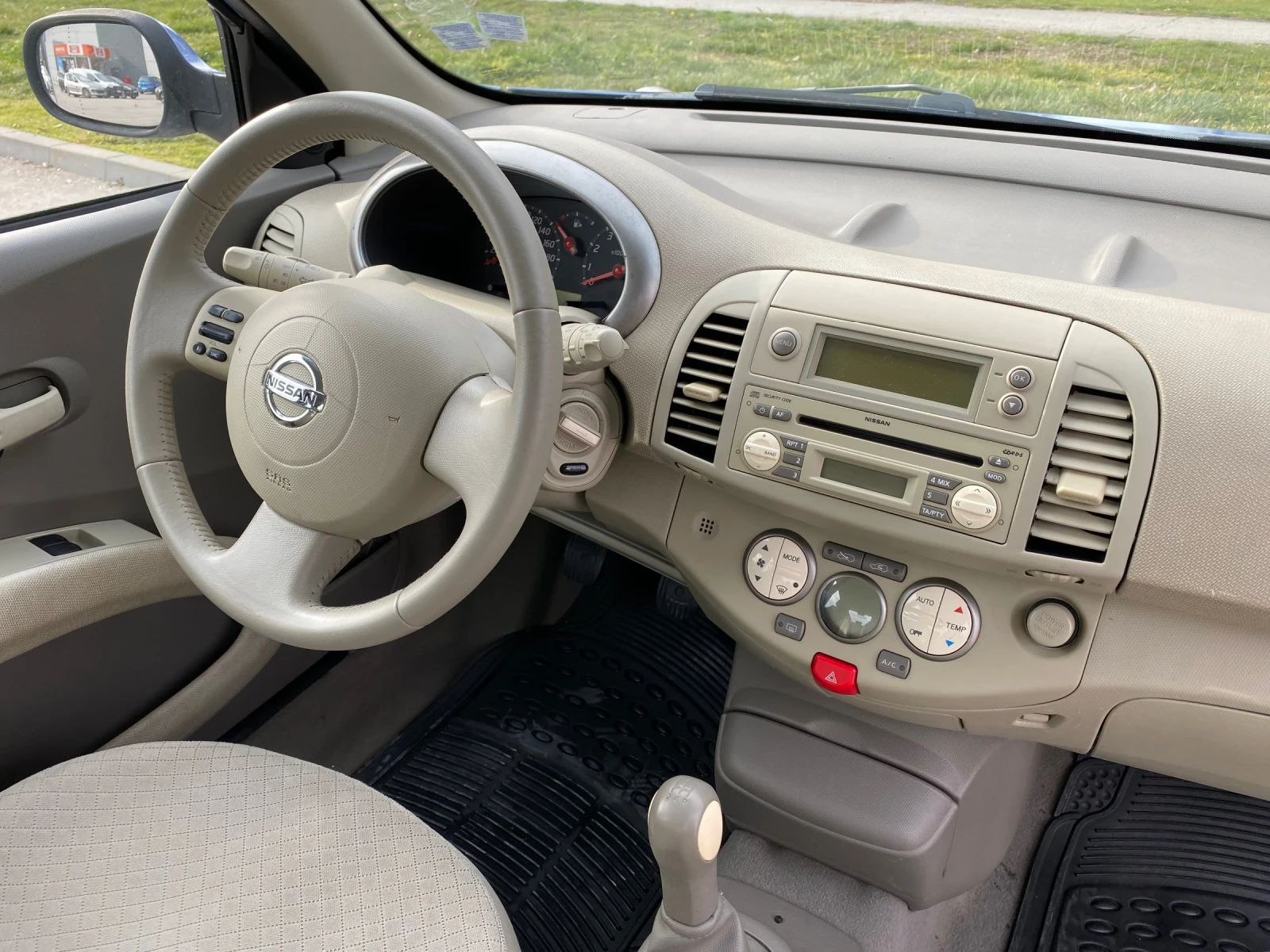 Nissan Micra, снимка 13 - Автомобили и джипове - 54386390