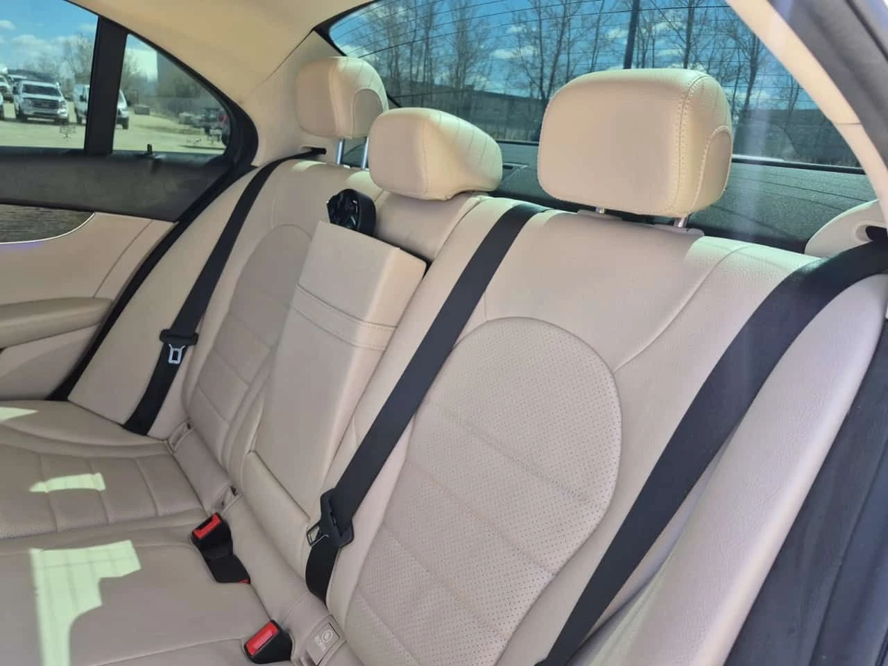 Mercedes-Benz C 300 АМГ ПАКЕТ/CARFAX/ПОДГРЕВ/ПАНОРАМА/ПАМЕТ, снимка 12 - Автомобили и джипове - 54445484
