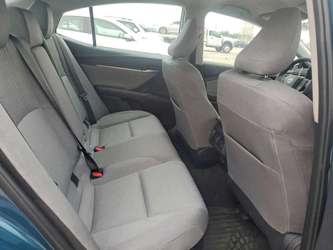 Toyota Camry 2.5l Le, снимка 10 - Автомобили и джипове - 54557226