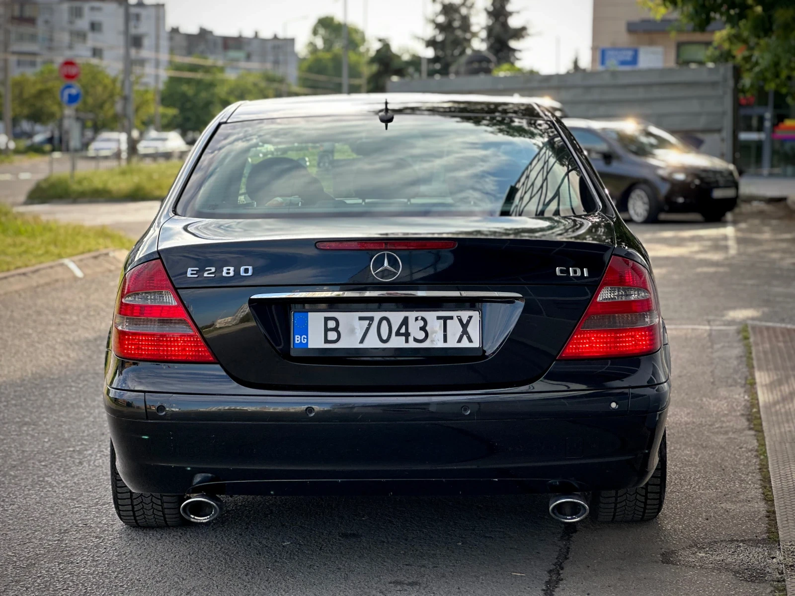 Mercedes-Benz 280, снимка 3 - Автомобили и джипове - 54661114