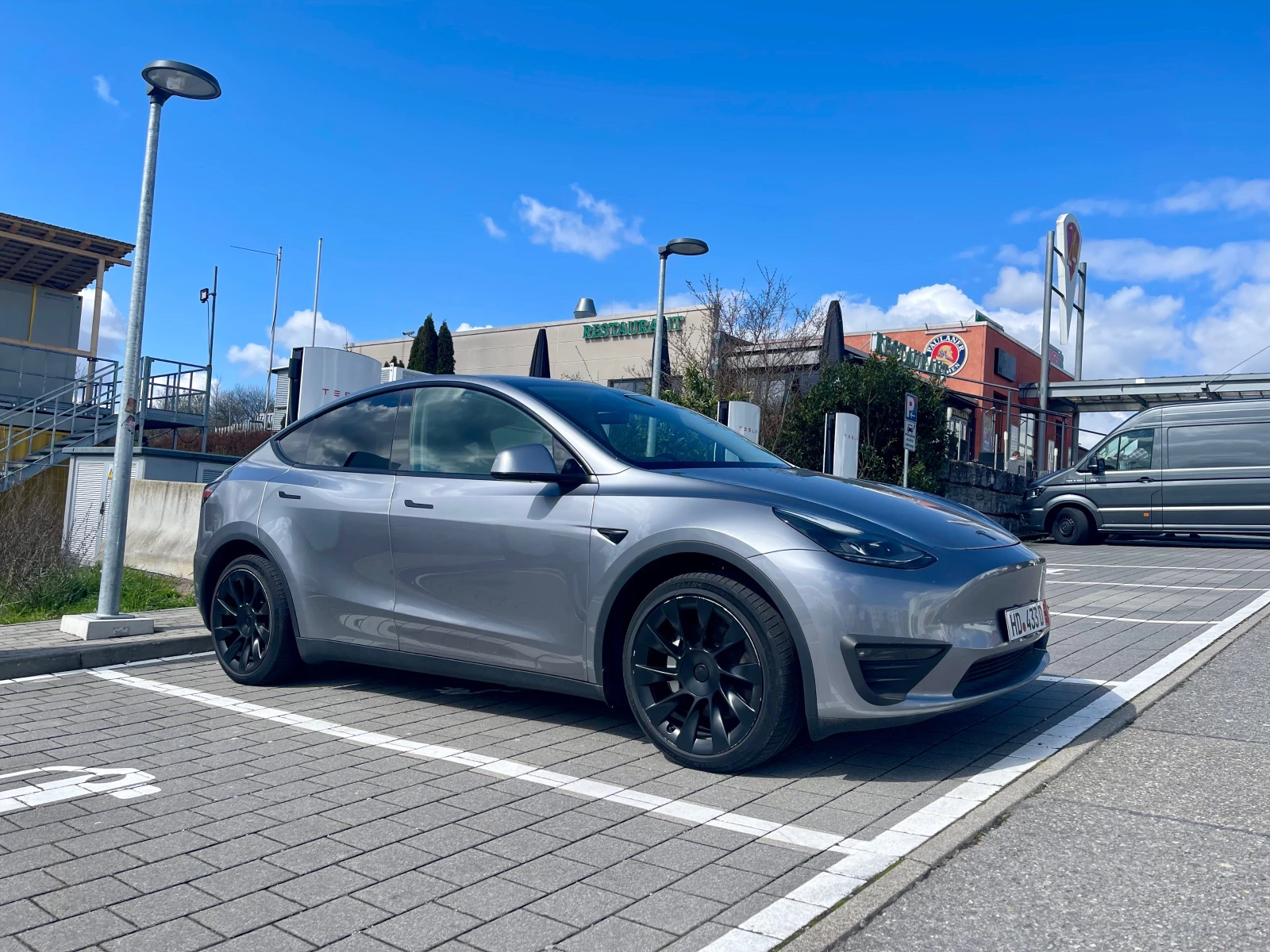 Tesla Model Y Long Range AWD Ryzen, снимка 10 - Автомобили и джипове - 54706841