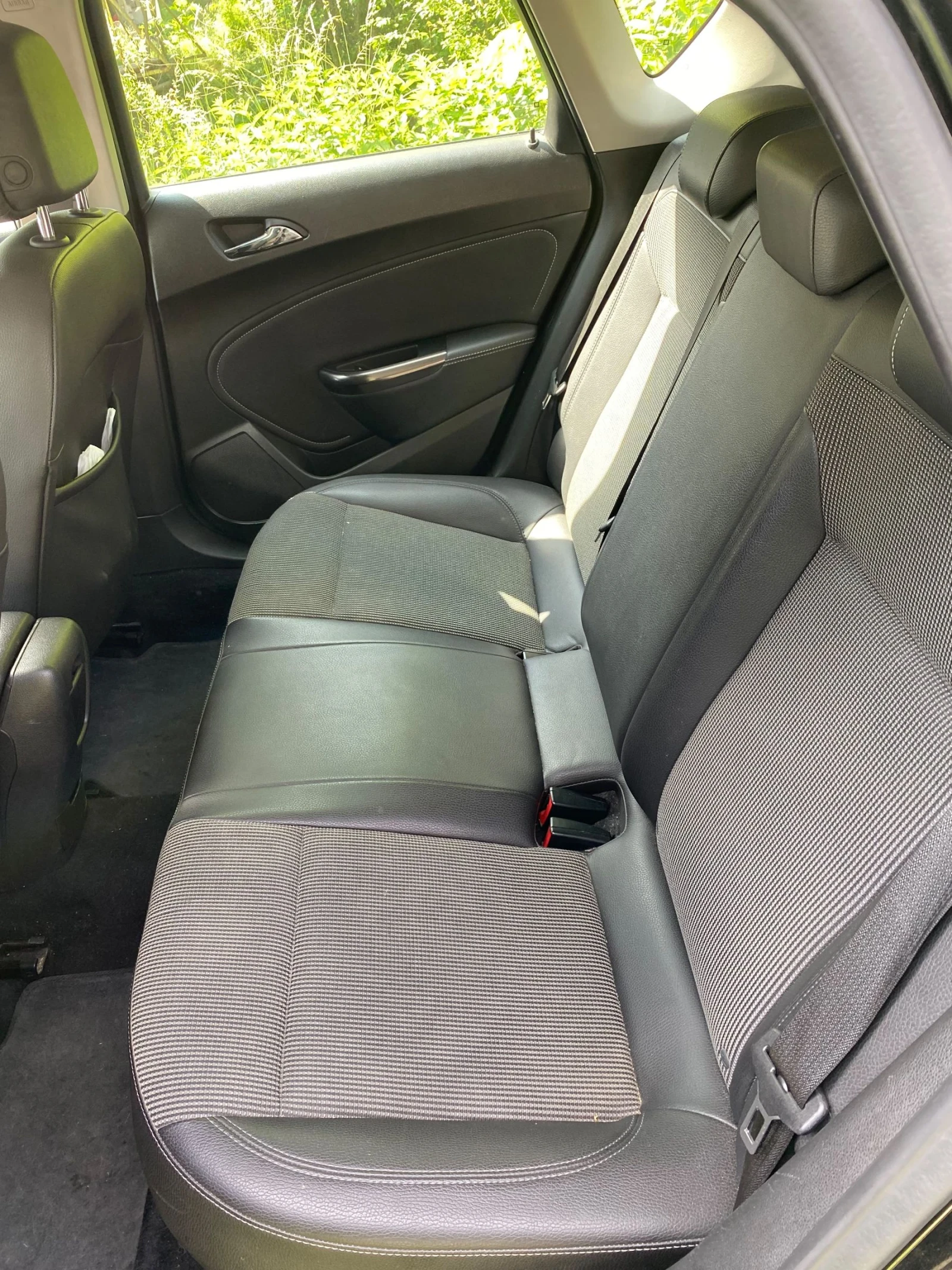 Opel Astra 1.7 CDTI Cosmo, снимка 7 - Автомобили и джипове - 54832483