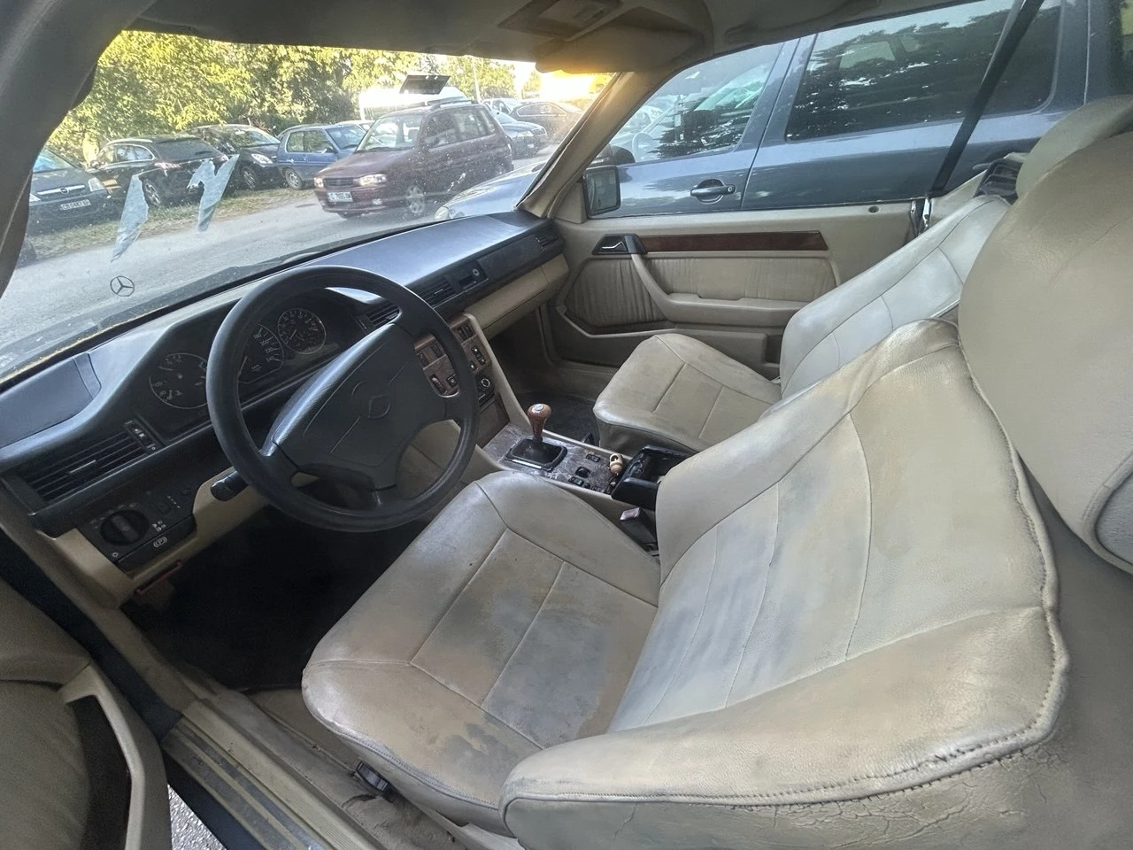 Mercedes-Benz 124, снимка 9 - Автомобили и джипове - 54873712
