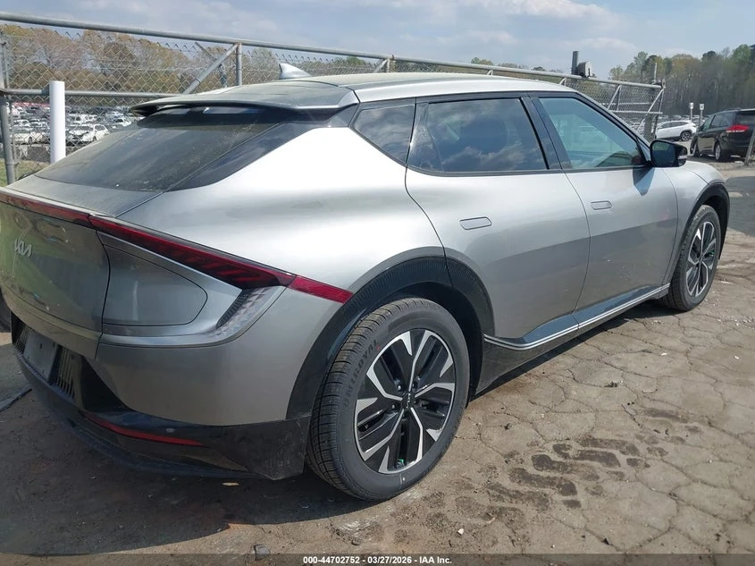 Kia EV6 Wind, снимка 4 - Автомобили и джипове - 54906591