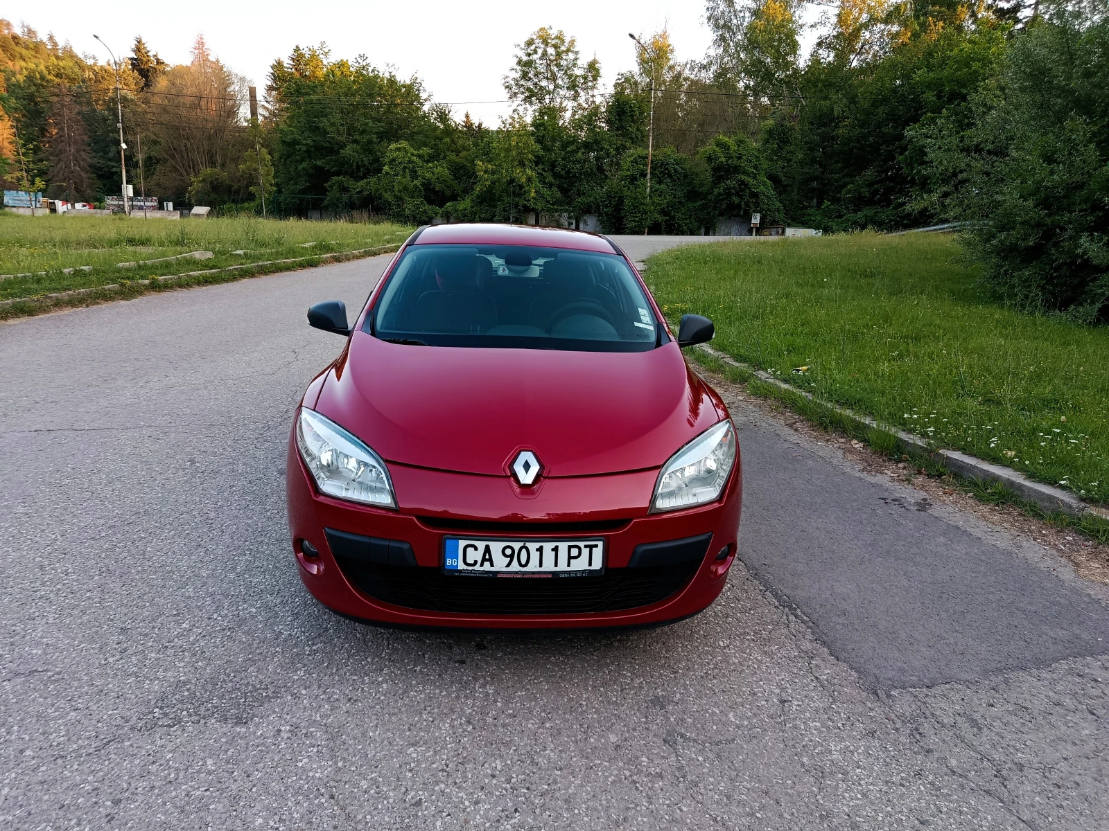 Renault Megane, снимка 9 - Автомобили и джипове - 55147637
