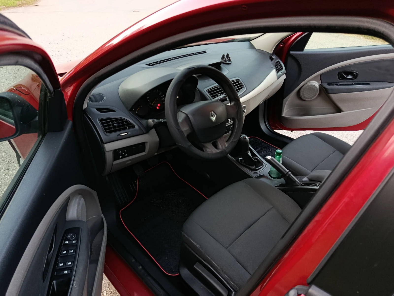 Renault Megane, снимка 10 - Автомобили и джипове - 55147637