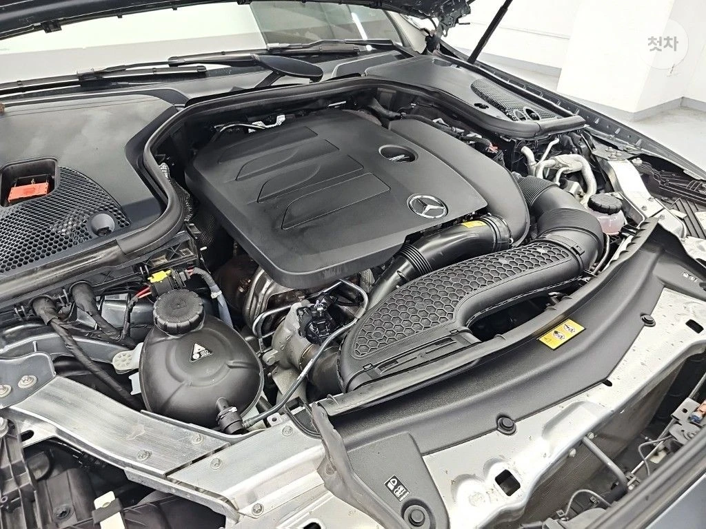 Mercedes-Benz E 350 4MATIC AMG LINE HEAD UP 360CAM BURMESTER, снимка 5 - Автомобили и джипове - 55554762