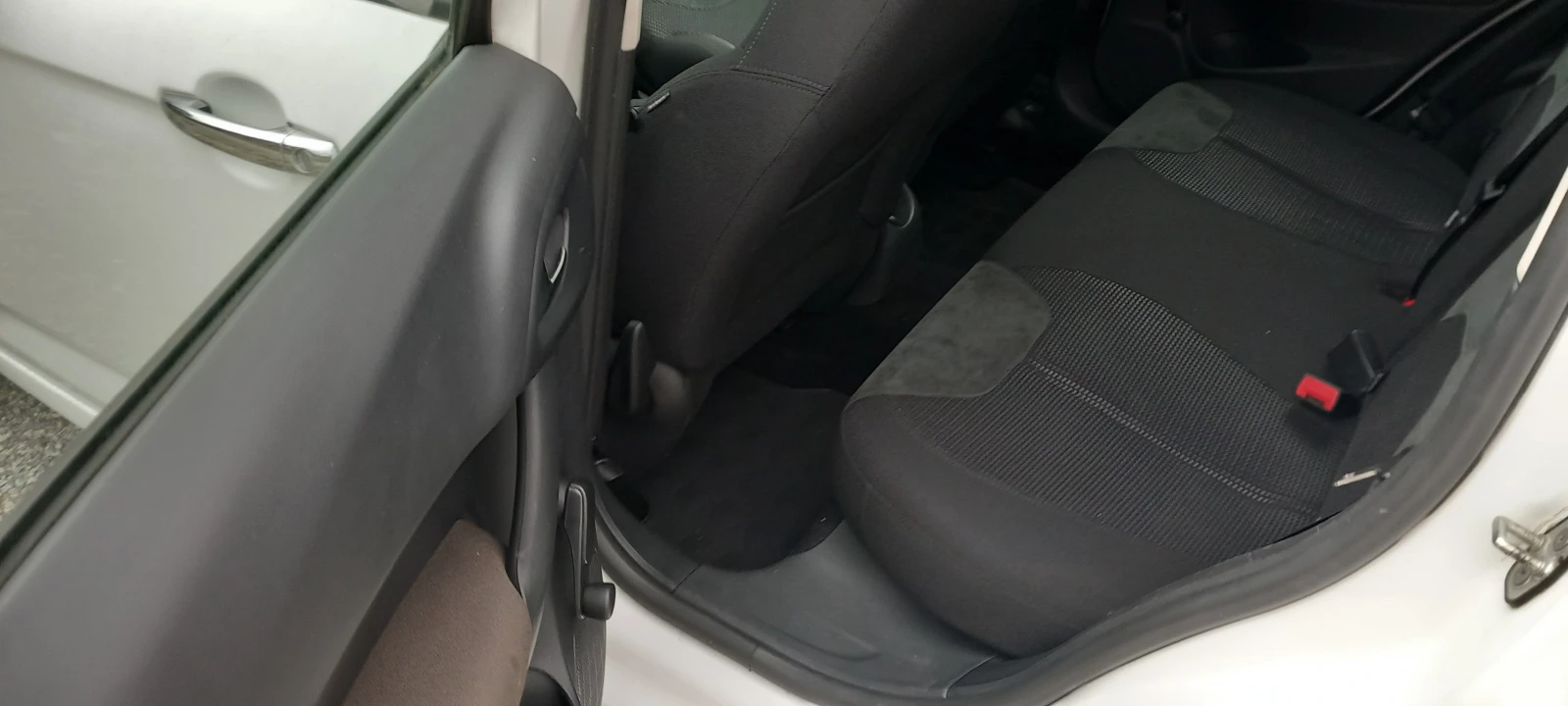 Citroen C3 1.4 HDI, снимка 8 - Автомобили и джипове - 55688052
