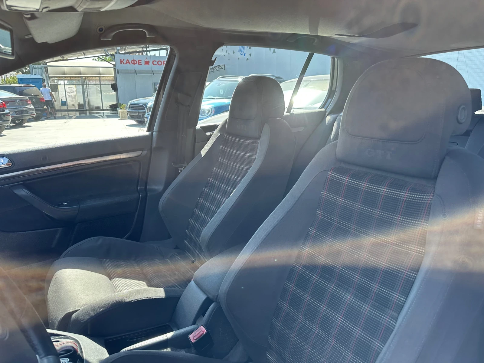 VW Golf GTI, снимка 6 - Автомобили и джипове - 55831671
