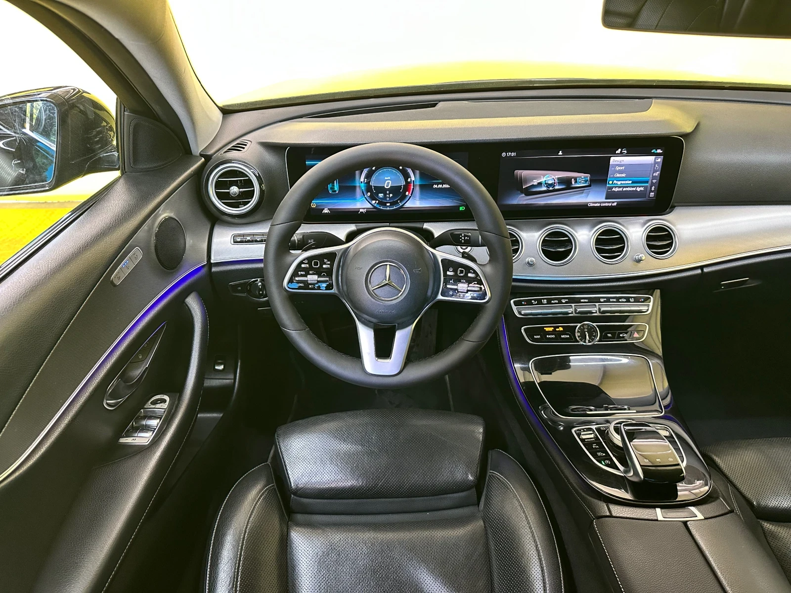 Mercedes-Benz E 220 AMG/DIGITAL, снимка 7 - Автомобили и джипове - 55954441