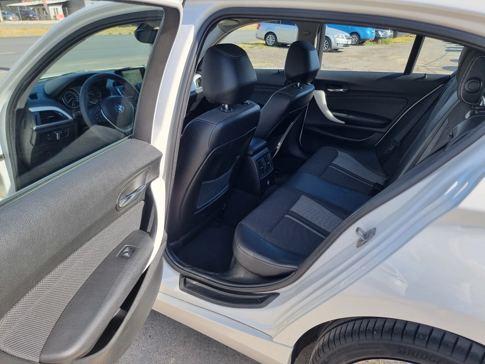 BMW 116 1.5d-Navi-Euro-6B-6sk, снимка 16 - Автомобили и джипове - 56071148