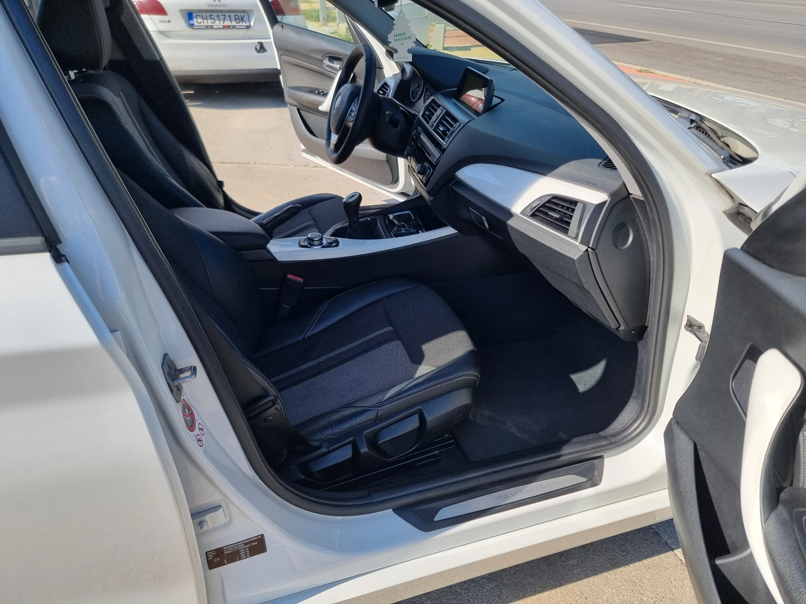 BMW 116 1.5d-Navi-Euro-6B-6sk, снимка 17 - Автомобили и джипове - 56071148