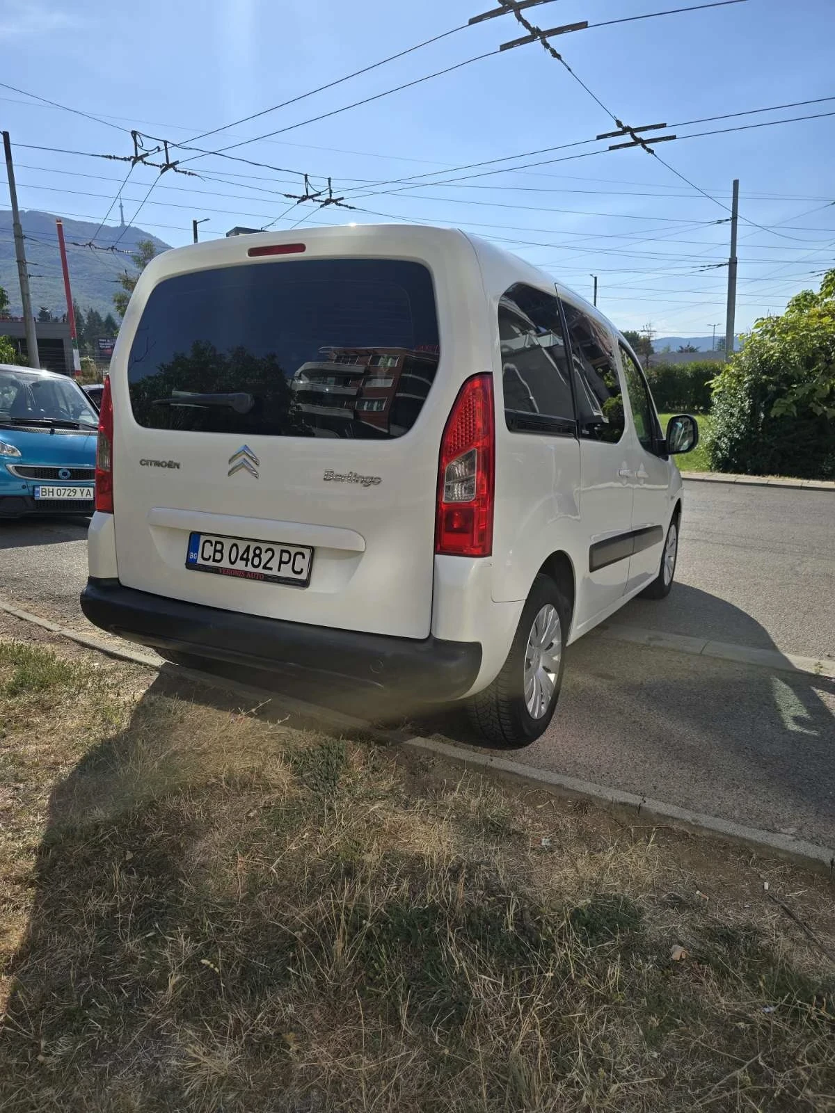 Citroen Berlingo 1.6HDI Multispace, снимка 4 - Автомобили и джипове - 56185757