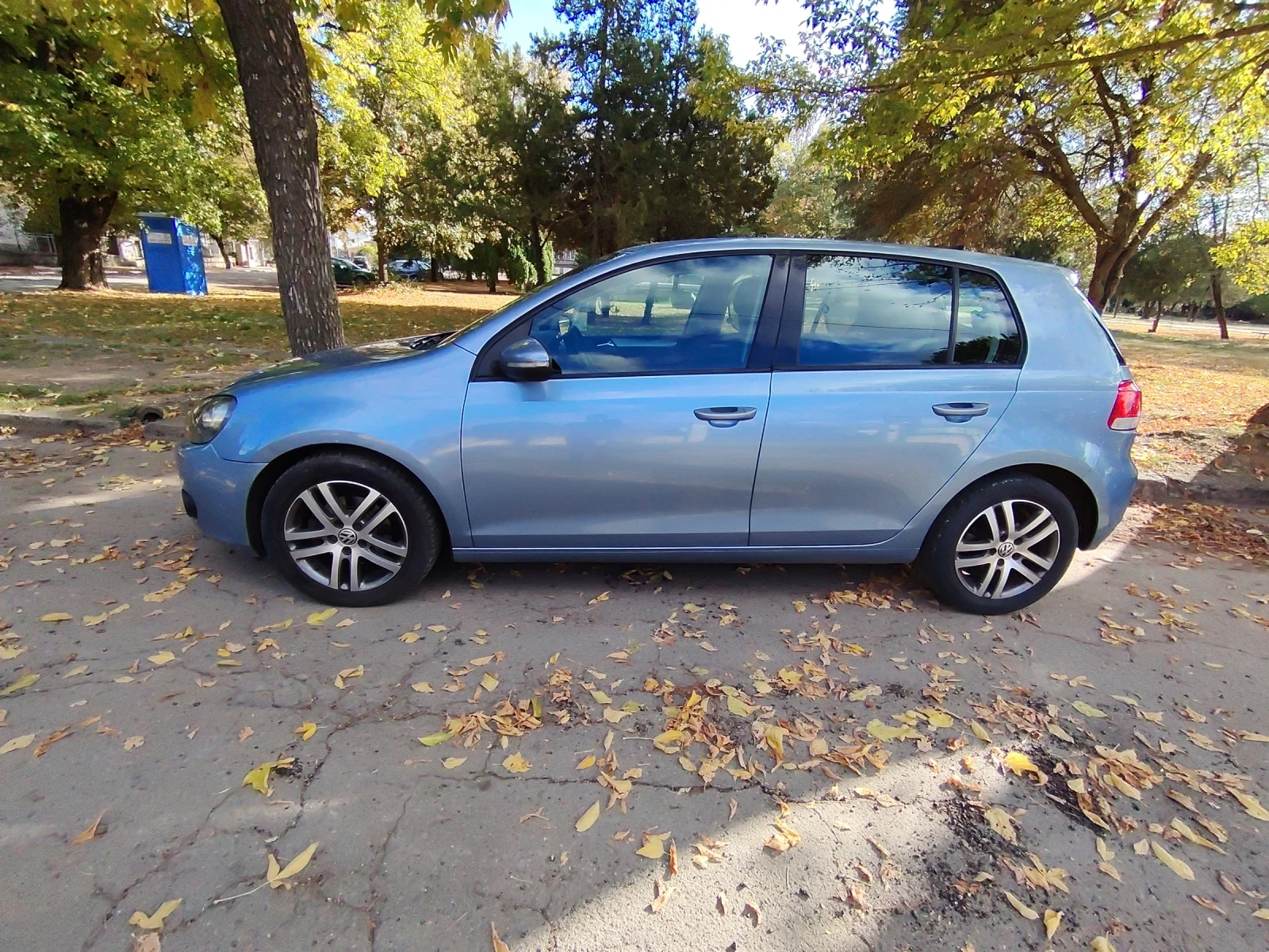 VW Golf, снимка 2 - Автомобили и джипове - 56579572