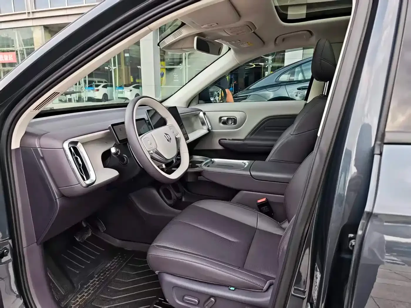 Leapmotor B10 600 Joy Edition, снимка 7 - Автомобили и джипове - 56722549