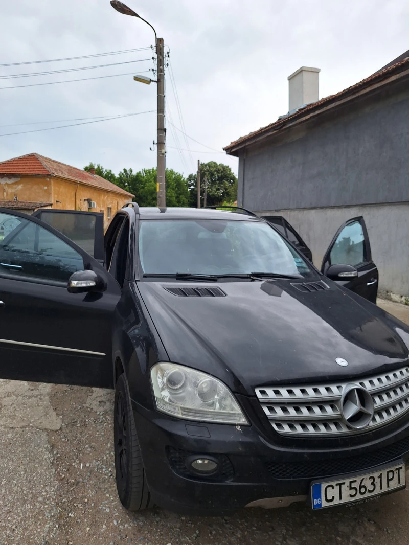 Mercedes-Benz ML 320, снимка 4 - Автомобили и джипове - 47172907