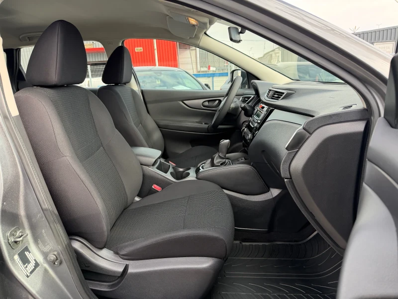 Nissan Qashqai Facelift 1.3 DIG-T DCT Led Euro6d, снимка 9 - Автомобили и джипове - 53562979