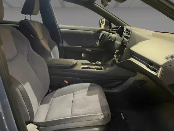 Lexus RZ 500е Luxury = NEW = Гаранция, снимка 8 - Автомобили и джипове - 55638699