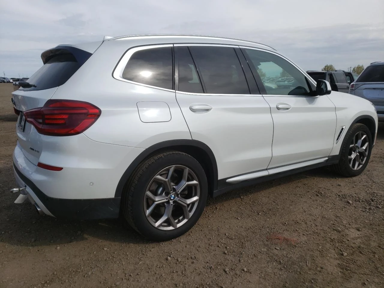 BMW X3 XDRIVE30I   - изображение 3