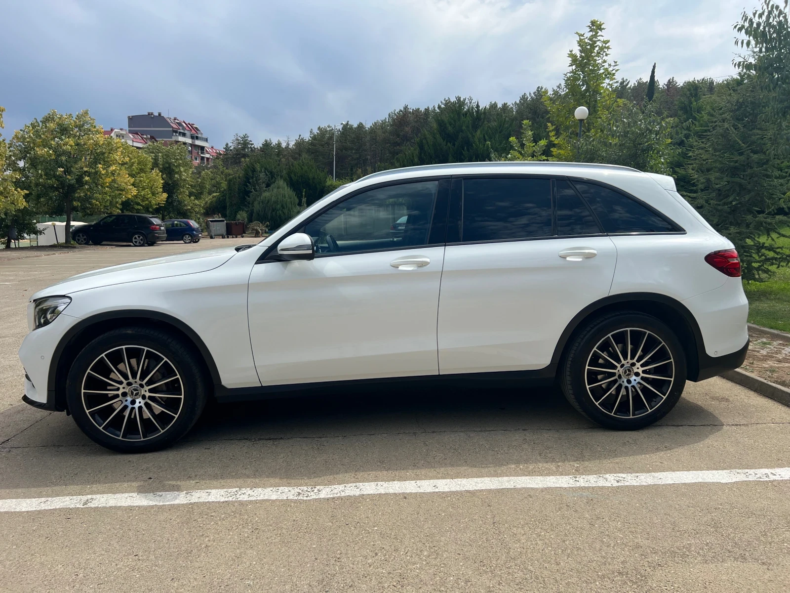Mercedes-Benz GLC 250 4MATIC* AMG-LINE* 204HP* 9G-TRONIC - изображение 5