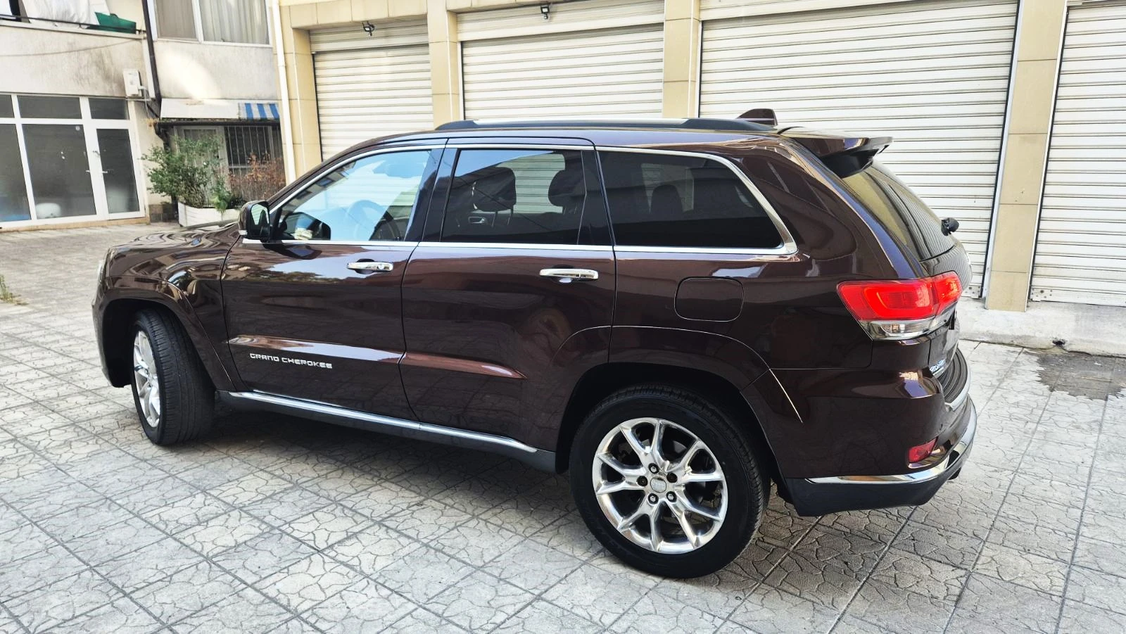 Jeep Grand cherokee SUMMIT - изображение 4