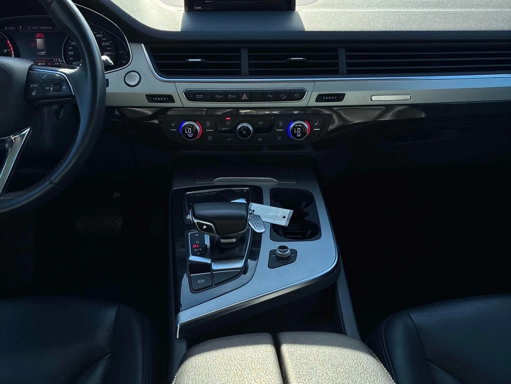 Audi Q7 * Komfort * CARFAX * БЕЗ ПЪРВОНАЧАЛНА ВНОСКА - изображение 9