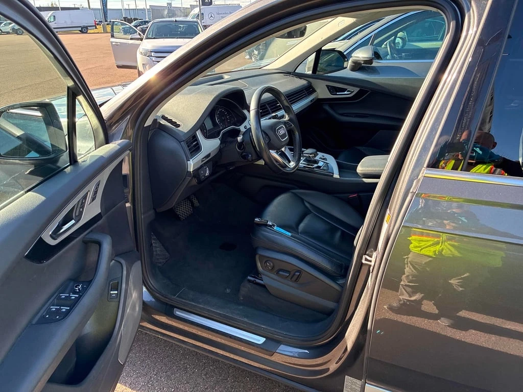 Audi Q7 * Komfort * CARFAX * БЕЗ ПЪРВОНАЧАЛНА ВНОСКА - изображение 5