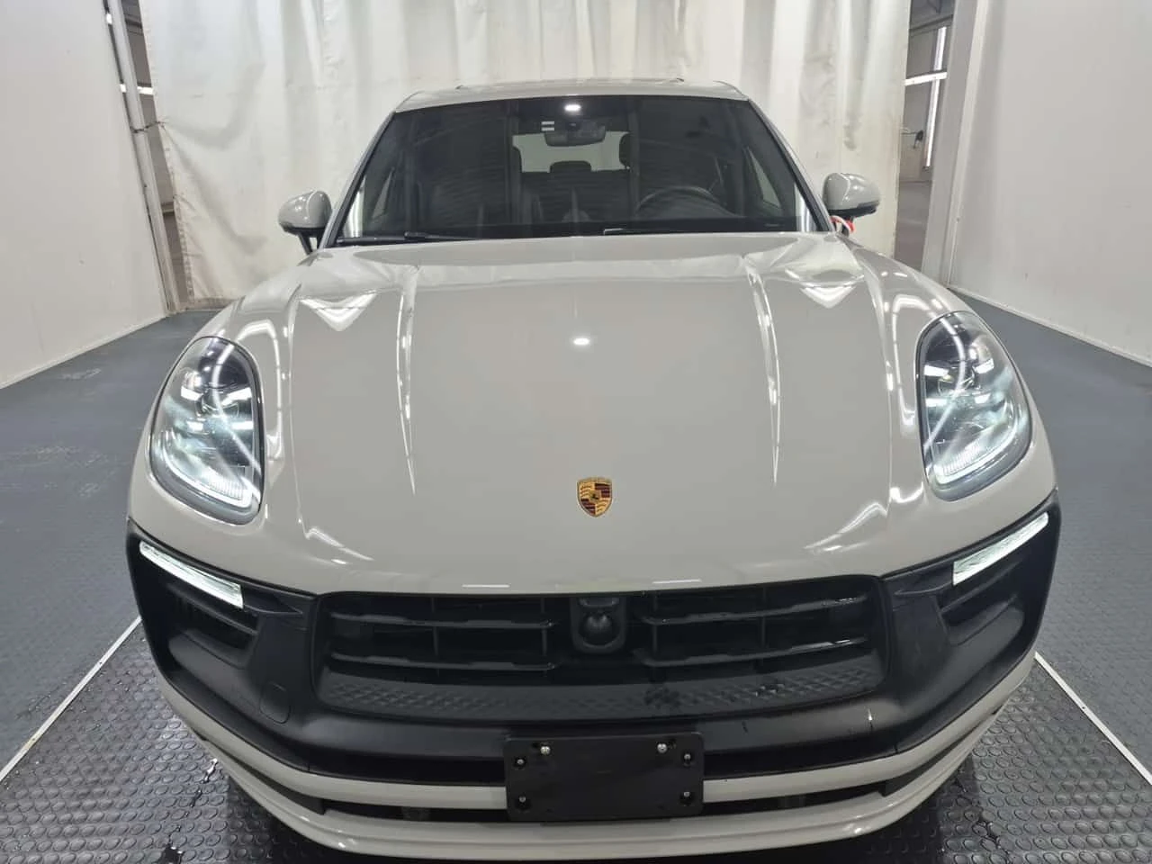 Porsche Macan GTS * CARFAX * Един собственик * Без инциденти *  - изображение 3