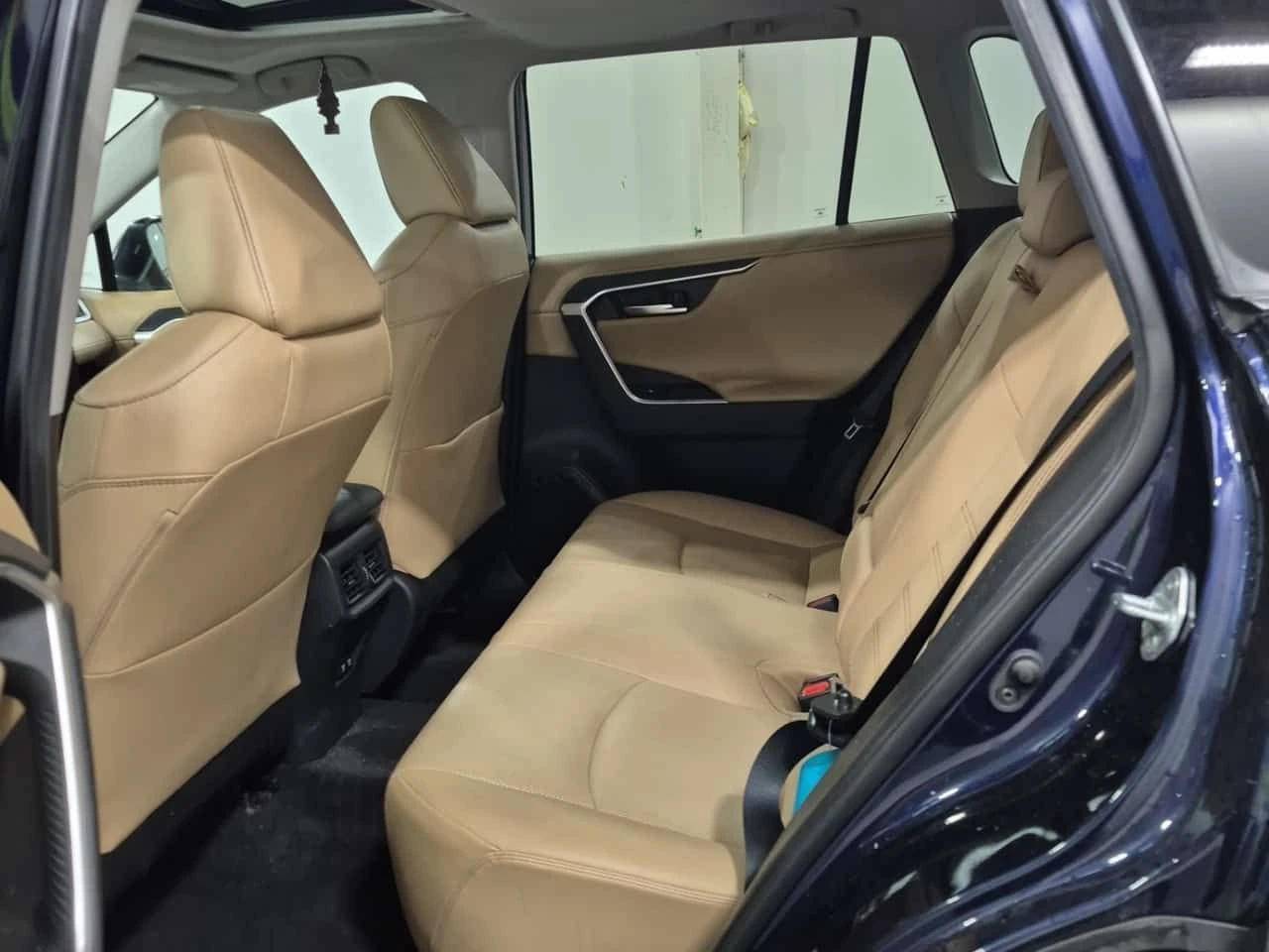 Toyota Rav4 LIMITED  CARFAX, снимка 12 - Автомобили и джипове - 53712743