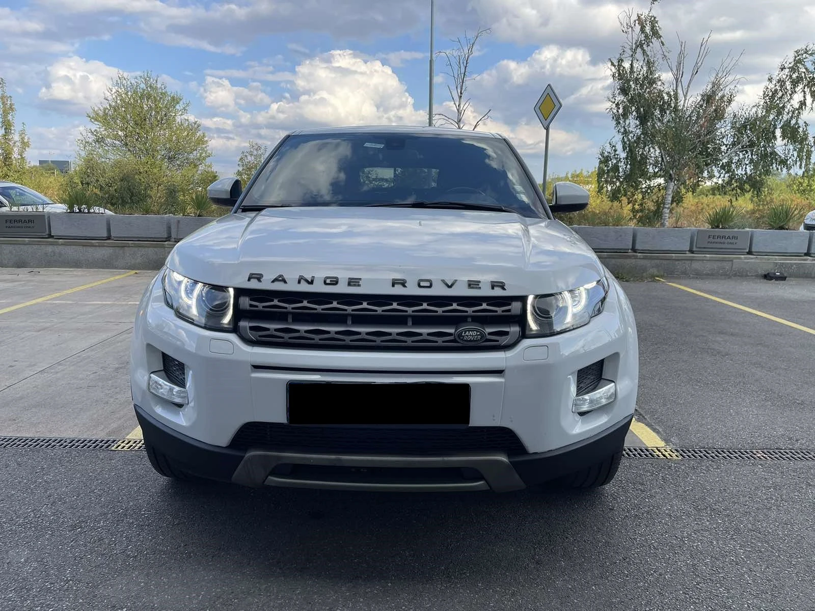 Land Rover Evoque 2.2 TD4, снимка 2 - Автомобили и джипове - 53961787