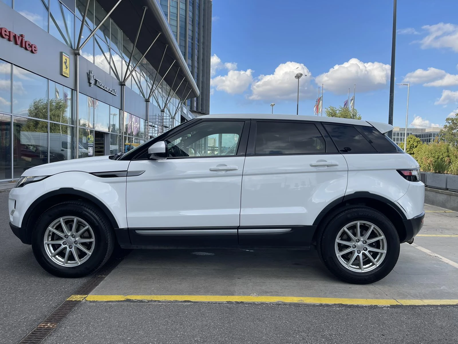 Land Rover Evoque 2.2 TD4, снимка 8 - Автомобили и джипове - 53961787