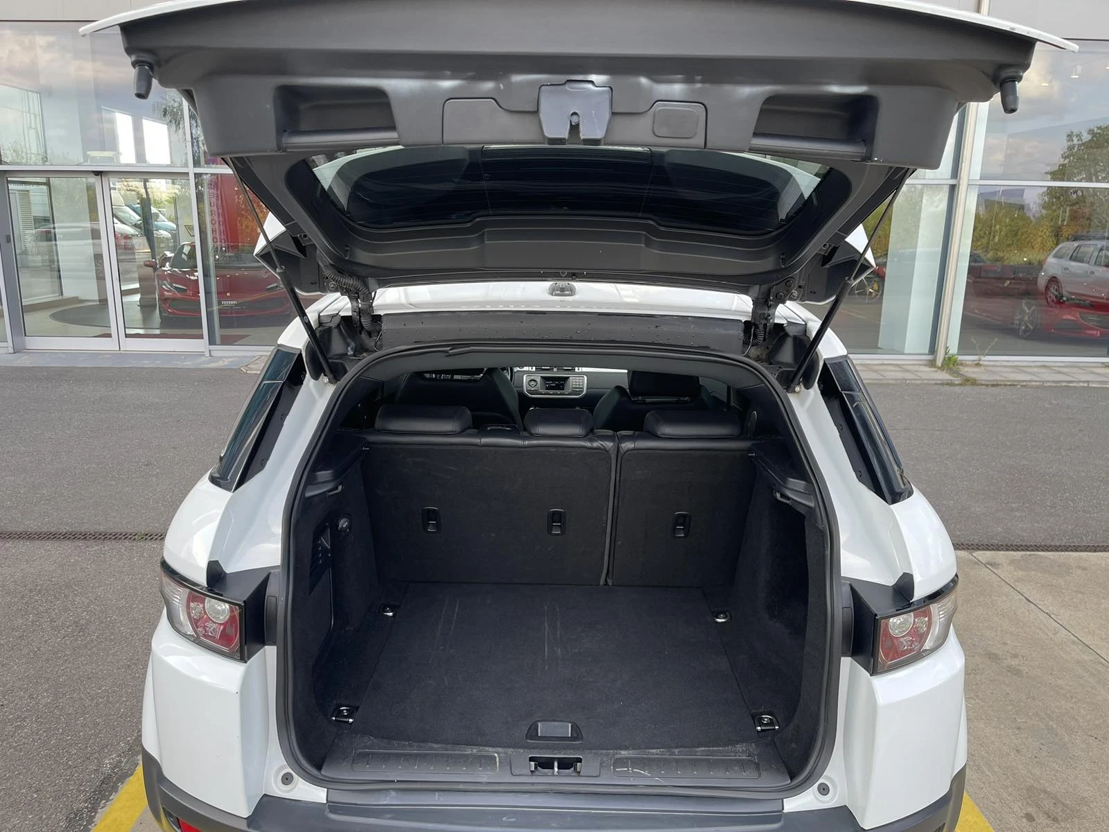 Land Rover Evoque 2.2 TD4, снимка 14 - Автомобили и джипове - 53961787